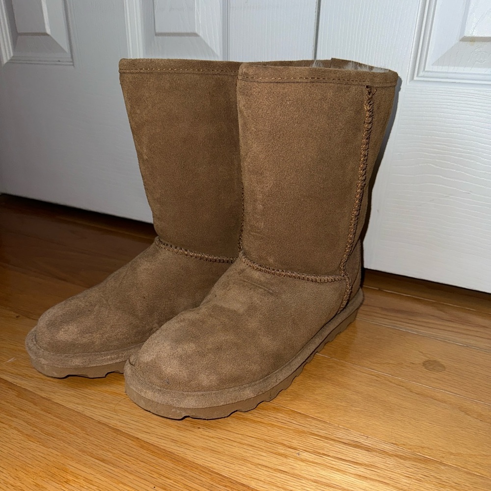 COPY - Women’s Size 9 Hickory Brown BearPaw Boots